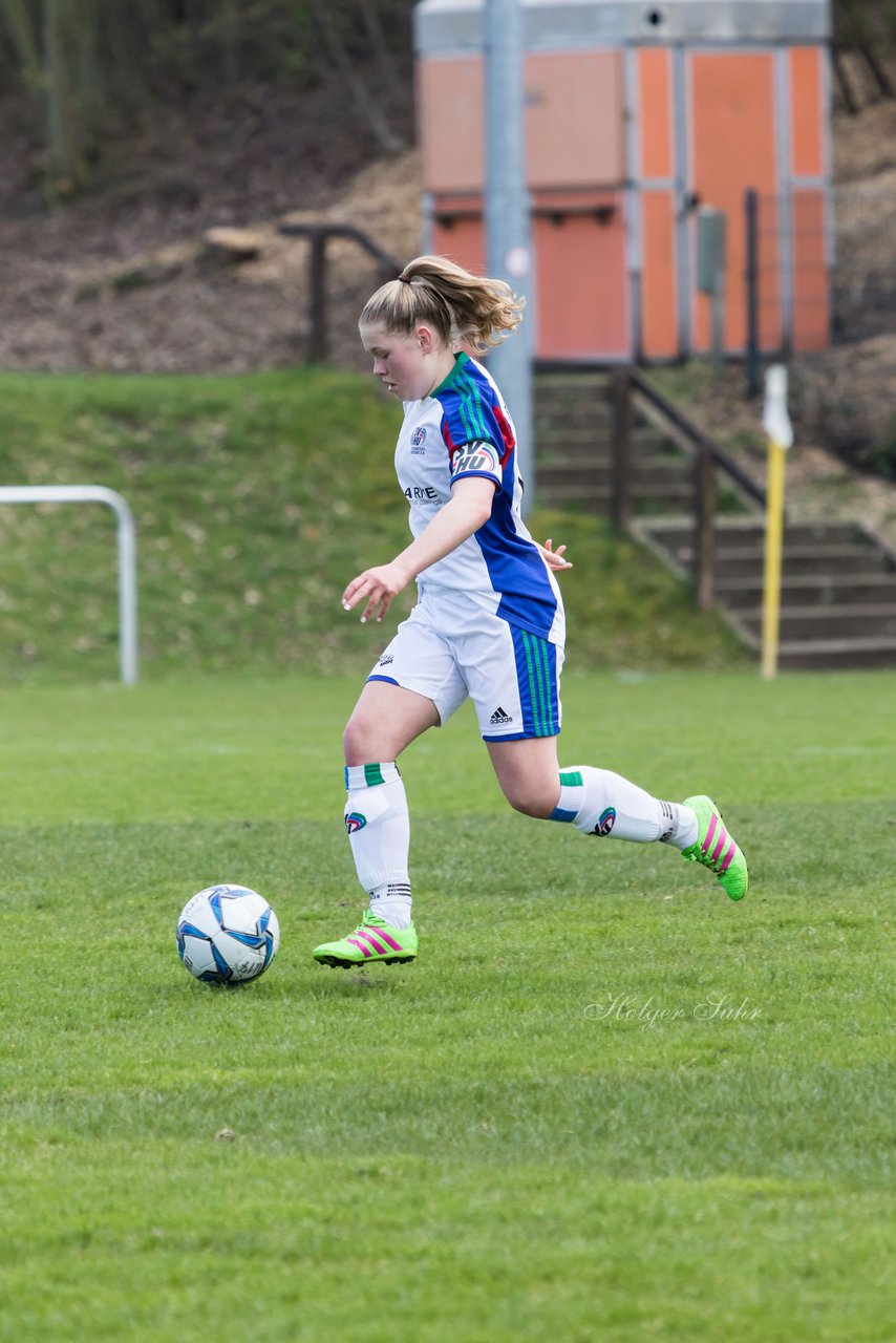 Bild 157 - wBJ SV Henstedt Ulzburg - TSV Schnberg : Ergebnis: 5:2